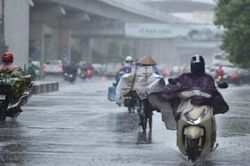 Dự báo thời tiết 10 ngày tới (21-30/8): Cảnh báo nắng nóng ở Bắc Bộ và Trung Bộ; Mưa rào và dông vào chiều tối, đêm trên toàn quốc