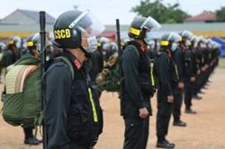 Điều 250 cảnh sát cơ động vào Bình Dương