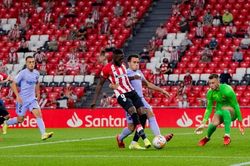 ĐIỂM NHẤN Bilbao 1-1 Barcelona: Báo động 'đỏ' hàng thủ. Lo lắng hàng công