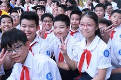Học sinh THCS và THPT: Bỏ đánh giá bằng điểm số chuyển sang đánh giá bằng nhận xét