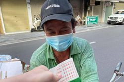 Cô gái Hà Nội giúp người khó khăn ngày dịch nhờ chiếc ban công
