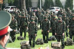 Huy động quân đội, công an chống dịch là cần thiết