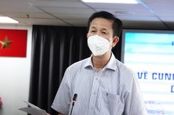 Người dân TP.HCM không tự đi mua thuốc khi tăng cường giãn cách xã hội