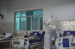 Bộ Y tế: Cẩn trọng với 20 bệnh nền tăng nặng khi mắc COVID-19