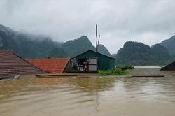 Lên phương án ứng phó với bão lũ trong bối cảnh dịch bệnh COVID-19