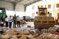 Cục Quản lý thị trường tiêu hủy hơn 24 nghìn sản phẩm vi phạm
