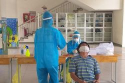 TP Hồ Chí Minh: 78,9% người dân trên 18 tuổi đã tiêm vaccine Covid-19 mũi 1