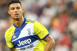 Ronaldo và Szczesny: Những cột trụ lung lay tại Juventus