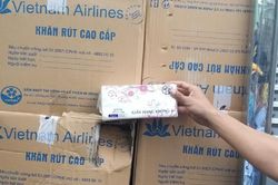 Bình Dương: Phát hiện hơn 13.200 gói giấy ăn 'Vietnam Airlines' nghi hàng giả