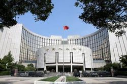 Trung Quốc 'rót' gần 8 tỷ USD vào hệ thống ngân hàng