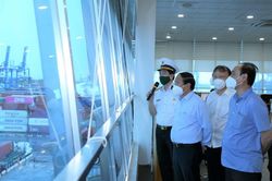 Kiểm tra việc luân chuyển hàng hóa tại Tổng Công ty Tân cảng Sài Gòn