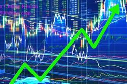 VN-Index hồi phục, vượt 1.300 điểm