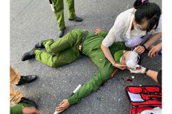 Nam sinh viên 'thông chốt' đâm xe Công an gây thương tích nặng