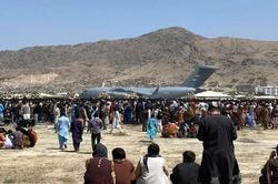 Afghanistan: Các nước đồng loạt phát khuyến cáo về đe dọa khủng bố ở sân bay Kabul