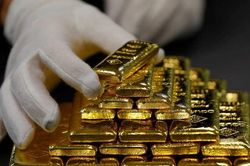 Giá vàng thế giới 26/8: Giảm xuống dưới ngưỡng 1.800 USD khi đồng đô la tăng trở lại