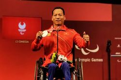 Đô cử Lê Văn Công giành HCB Paralympic