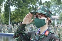 Điều thêm 2000 quân nhân; 50 trạm xá di động giúp dân trong 'vùng đỏ đậm đặc'