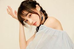 Loạt phim bị gỡ, Trịnh Sảng 'tái xuất' trên mạng xã hội, kêu oan và cầu xin ngay giữa đêm