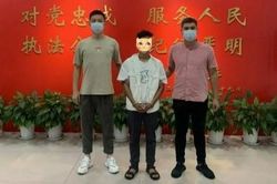 Người đàn ông Trung Quốc phát hiện 'bạn gái qua mạng' là cháu họ