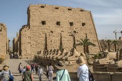 Ai Cập cải tạo di tích ở Luxor
