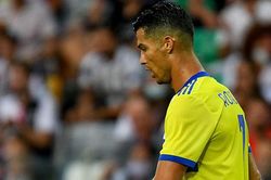 Bóng đá hôm nay 27/8: Juve chưa đồng ý bán Ronaldo. Kane ghi bàn giúp Tottenham ngược dòng