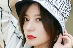 Lạnh gáy với clip minh tinh hàng đầu Hoa ngữ vừa cười vừa tiết lộ cô từng gây án mạng