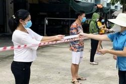 Covid-19 ở Việt Nam sáng 27/8: Chuỗi lây nhiễm ở Thanh Xuân - Hà Nội tiếp tục lan rộng, nhiều địa phương đa dạng hình thức hỗ trợ an sinh xã hội