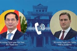 Serbia và Australia hỗ trợ Việt Nam vắc xin và thiết bị y tế điều trị Covid-19