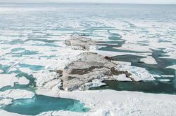Phát hiện điểm cực Bắc của thế giới ở ngoài khơi Greenland
