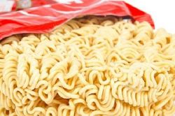 Thêm một sản phẩm mì khô vị bò gà bị EU cảnh báo, thu hồi do chứa chất cấm