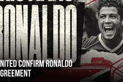 Ronaldo 'bẻ lái thần kỳ' về lại Old Trafford