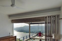 Ấn tượng với kiểu nhà xây trên triền dốc