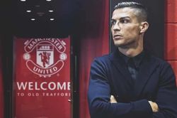 Ronaldo ký 2 năm MU, lương gây choáng