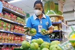 Thành phố Hồ Chí Minh loay hoay tìm đầu ra cho đơn hàng 'đi chợ hộ'