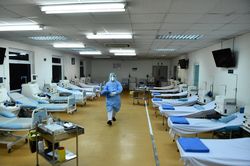 Không bố trí phụ nữ mang thai làm việc tại cơ sở điều trị Covid-19