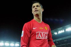 MU: Chấp nhận giảm lương, Ronaldo vẫn là cầu thủ nhận lương cao nhất