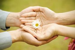 Hôn nhân hạnh phúc nhờ có mẹ ở bên