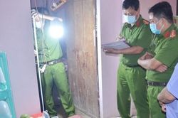 Người đàn ông chết trong tư thế bị trói