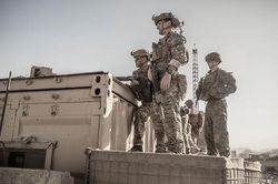 Mỹ tiến công mục tiêu IS ở Kabul