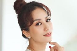 Sau màn khóc lóc giữa đêm, Khánh Thi lại khiến dân tình sửng sốt với chuỗi hành động này