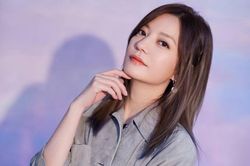 Triệu Vy tiếp tục bị xóa tên khỏi một loạt giải thưởng trước thông tin bị 'phong sát'