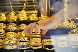 Giá vàng châu Á phiên sáng 30/8 đạt mốc cao nhất trong hơn 3 tuần