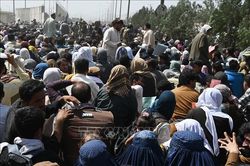 Mỹ lặp lại cảnh báo về mối đe dọa đối với sân bay Kabul
