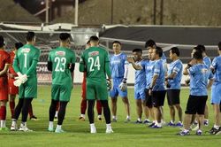 Tin ĐT Việt Nam vs Saudi Arabia ngày 30/8: Đội tuyển Việt Nam hoàn thiện chiến thuật. VAR đến Việt Nam