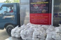 Bếp ăn từ thiện tại Bình Dương: 20 người làm, mỗi ngày cung cấp 6.000 suất ăn miễn phí