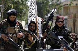 Taliban nã 'mưa đạn' mừng Mỹ hoàn tất rút quân khỏi Afghanistan