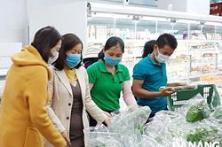 Giám sát, xử lý các siêu thị, cửa hàng cung cấp miễn phí túi ni-lon cho khách hàng