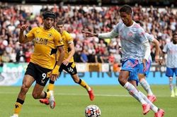 Man United chuyển nhượng nức lòng fan, Arsenal bị chê thậm tệ