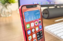 Chưa ra mắt, iPhone 13 đã được dự báo bán chạy gấp đôi Android