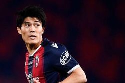 Arsenal bất ngờ chiêu mộ ngôi sao người Nhật Bản